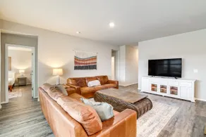 14 Mi to Tulsa: Home w/ Patio in Broken Arrow - Image 4