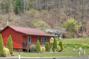 Smoky Mountain Cabin by Tuckasegee River! - Image 3