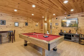 KunTree Cabin by Beyond Expectations w Hot Tub - Image 3