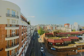 Charming flat -1BR-4P- Paris 17e - Image 3