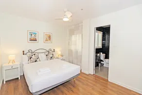 GuestReady - Your Sunny Valencia Basecamp - Image 4