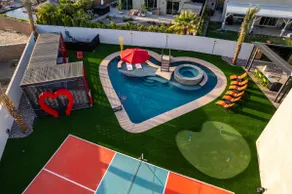 9 Bedroom/Sleeps 23/Pickleball/Theater - Image 5