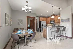 Chic Riverstone Escape Near Shops & Lake! - Image 3
