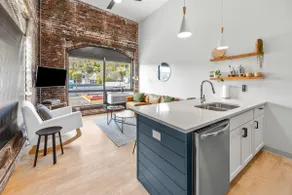 Enger Lofts Apt 316, Heirloom Vacations - Image 3