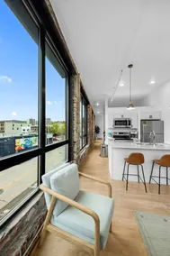 Enger Lofts Apt 207, Heirloom Vacations - Image 3
