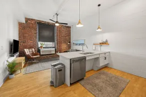 Enger Lofts Apt 223, Heirloom Vacations - Image 4