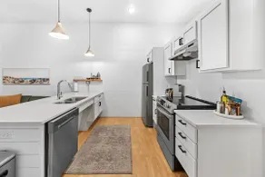 Enger Lofts Apt 223, Heirloom Vacations - Image 5