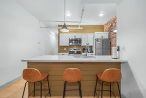 Enger Lofts Monthly Rental 325, Heirloom Vacations - Image 2