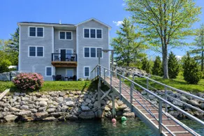 A beautiful 3 bedroom home overlooking Basin Cove. - Image 3