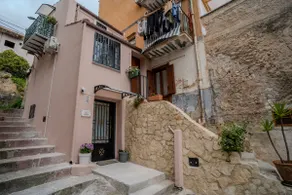 The Dandrí House - Image 5