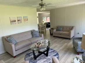 The Beach House - Image 2