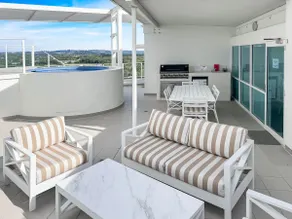 Coastal Penthouse with private heated plunge pool - Image 5