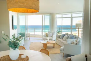 Coastal Penthouse with private heated plunge pool - Image 2