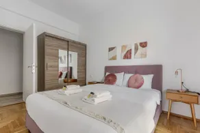 Arco - Sleek 2-BR Apt in the Heart of Athens - Image 2