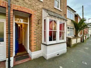 Tern Cottage by inspirestays-com - Image 2