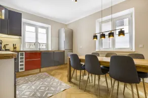 Cruwzo I Spacious 3 BR with WiFi Kitchen Games - Image 4