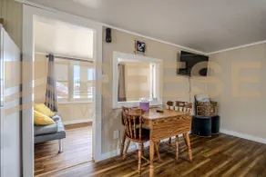 Beach Cabin #2 - Image 4