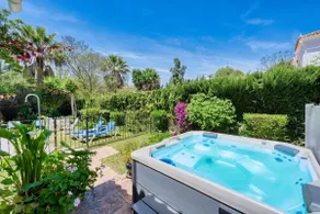 Villa familiale piscine chauffée wifi haut débit Netflix Tennis - Image 2