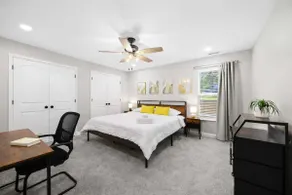Spacious home close to Churchill Downs w/ parking! - Image 5