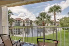 Beachside Pond View Retreat - Image 2