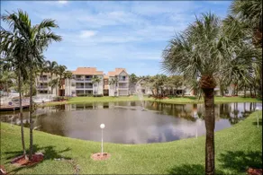 Beachside Pond View Retreat - Image 3