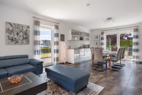 Sunny Vacation Rental - Image 5