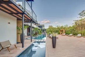 The Bungalows #10 - Boutique Hotel in Flamingo Beach - Top Level Studio - Image 2