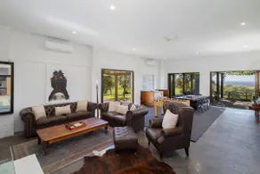 La Roseraie—Elegant Hunter Valley Vines Homestead - Image 2