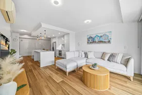 Karmasea Beachside Holiday 2 Bedroom Apartment - Image 2