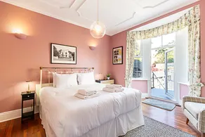 Chic Garden Flat in Leafy Ealing - Image 5