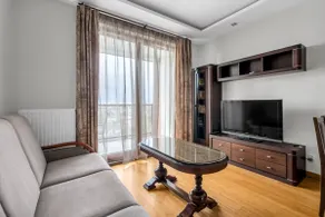 Homey Comfort Stay Apartment by BookingHost - Image 4