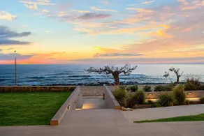Evelmare Beachfront Apartments - Image 5