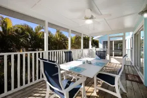 Holly Hideaway by RedAwning - Image 4