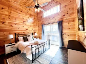 Dwight's Cabin / RRG / Open Concept / Views - Image 5