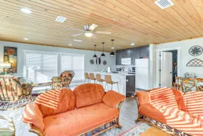 8 Mi to Ozark Folk Center: Home w/ Hot Tub & Deck - Image 4