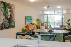 Luxury Cairns Stay with Pool and BBQ - Image 2