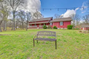 Fire Pit + Game Room: Lakefront Escape in Trenton! - Image 3
