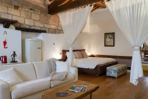 Voltumna Apartment Suite - Image 4