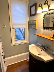 Walkable near downtown 1 Bedroom - Image 4