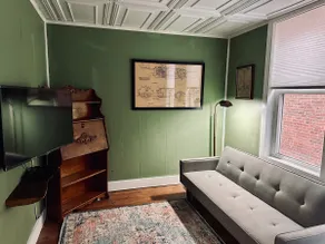 Walkable near downtown 1 Bedroom - Image 2