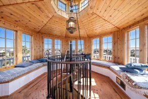 Reelview | Canal Front Retreat - Image 4