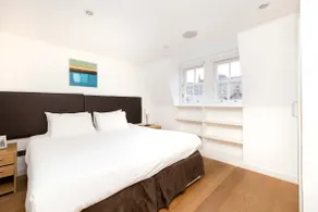 Stylish Apartment in Edinburgh City Centre, Sleeps 4. License no. EH-68704-F - Image 3