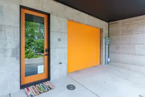 Amazing view, luxury home, multi-level w/ an - Image 2