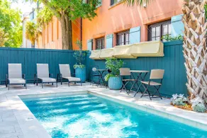 Artsy Apartment in Victorian Home with Heated Pool - Image 3