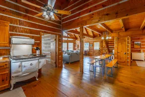 Kingfisher Cabin-a PMI Scenic City rental - Image 4