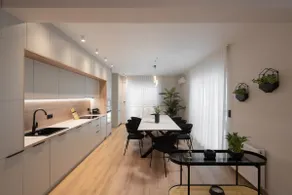 Upscale Apartment in Chalandri with Large Terrace - Image 3