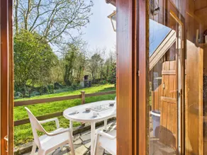 Chalet 2 adultes 2 enfants - jardin et terrasse - Image 5