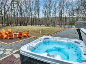 Lake View, Sauna, Hot tub, Firepit, Gameroom, Pets - Image 2