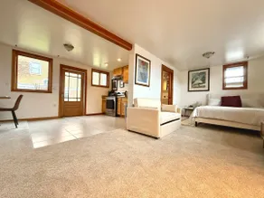 Historic Downtown Carriage House - Image 5