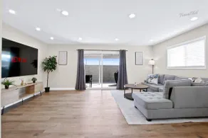 Modern 3BR Home + Parking + Near DTLA #TravelSGV - Image 2